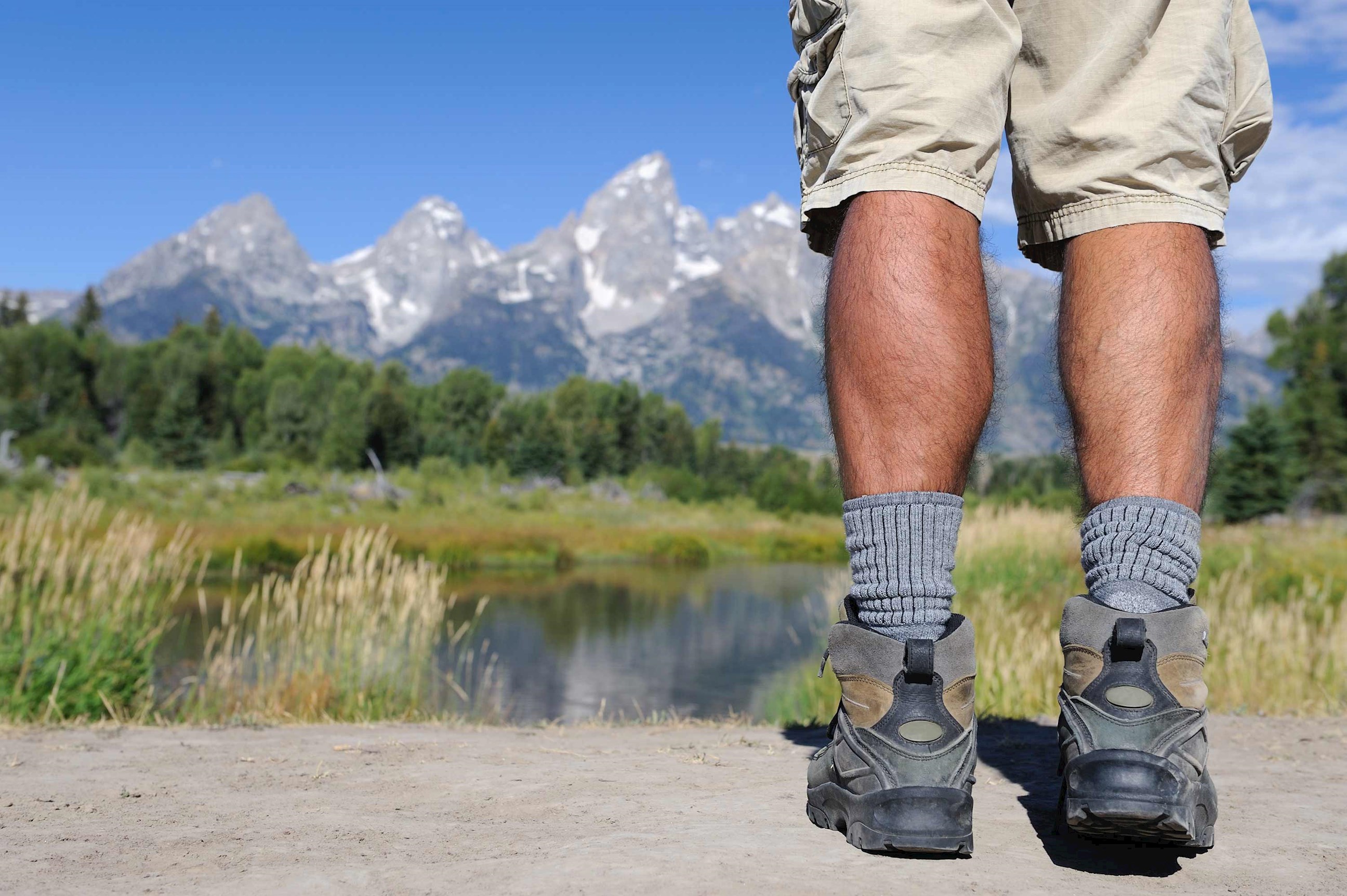 hiker-grand-teton-national-park-usa.jpg