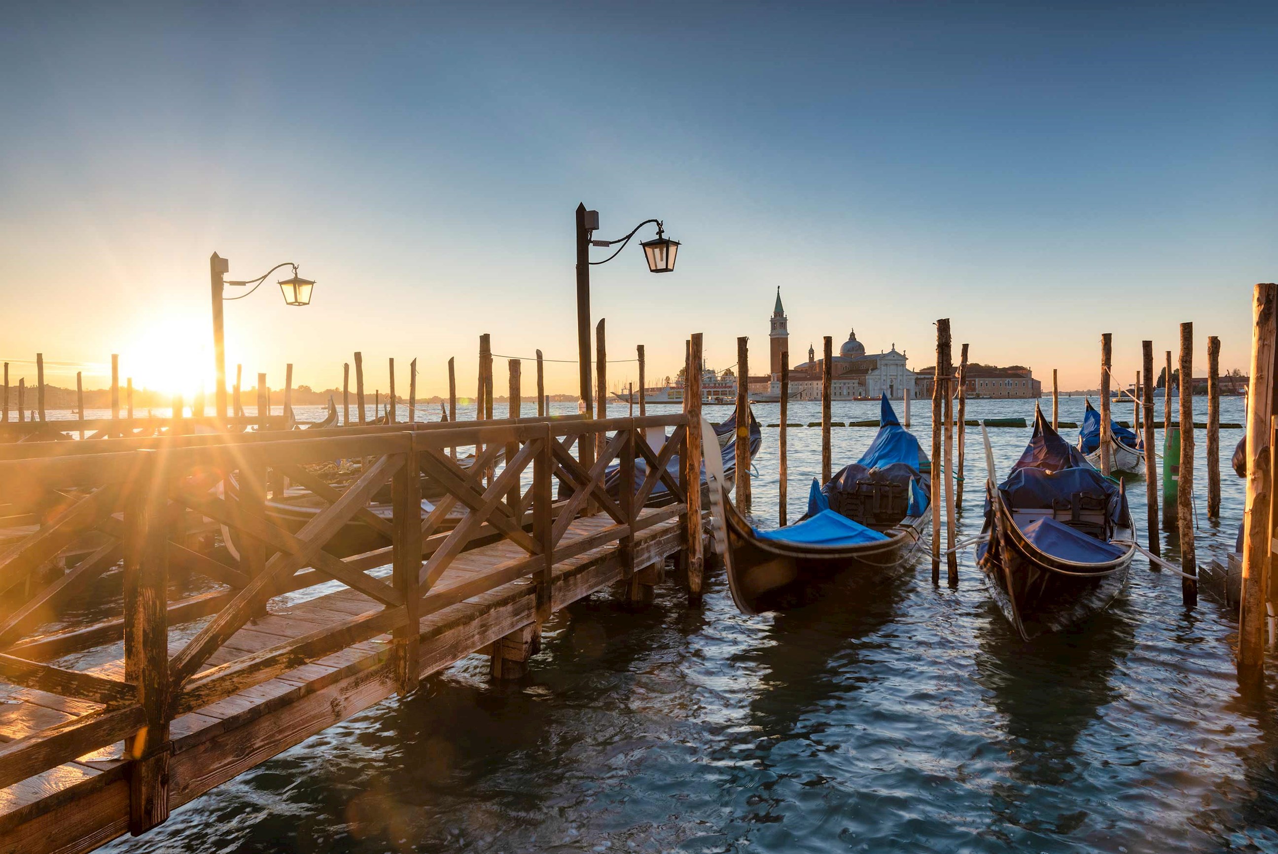 gondola-canal-venice-italy.jpg