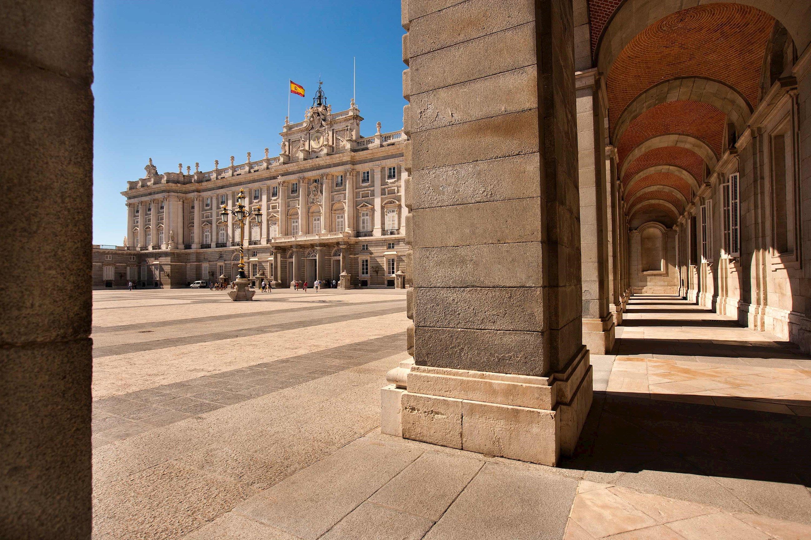 royal-palace-madrid-spain.jpg