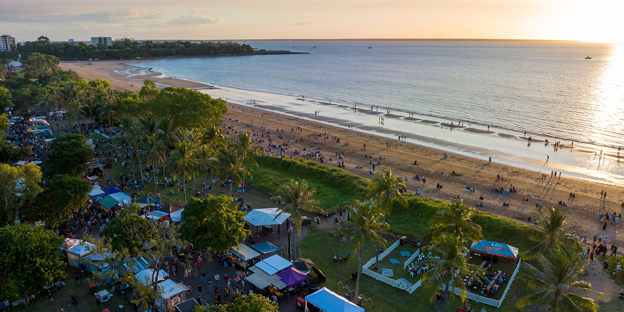 mindl-beach-susnset-markets-credit-tnt-and-helen-orr.jpg