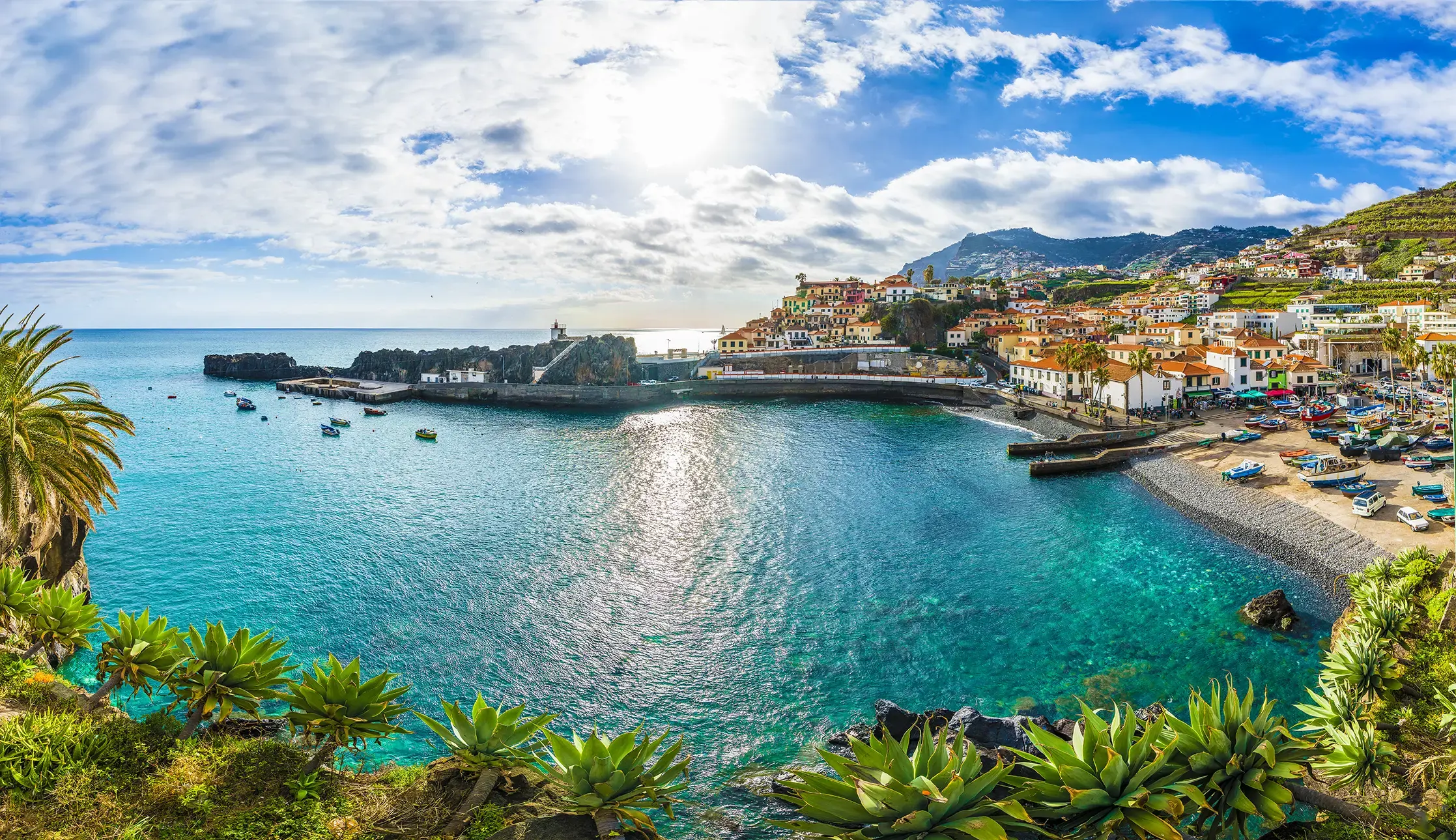 camara-de-lobos-madeira-island-portugal.webp