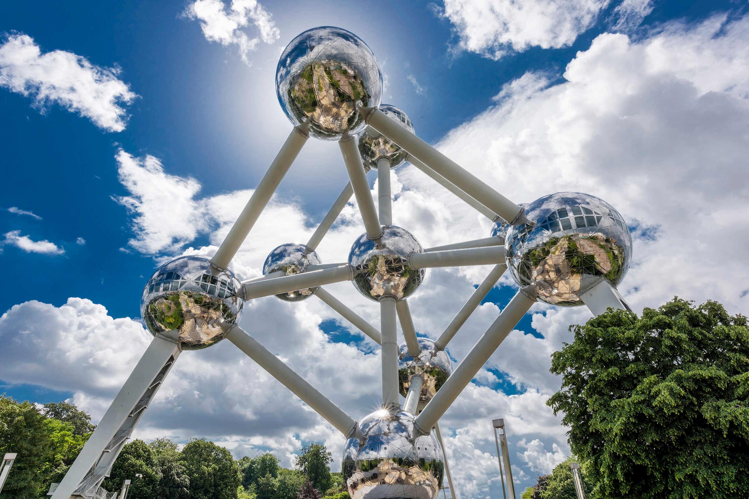 atomium-monument-brussels-belgium.jpg
