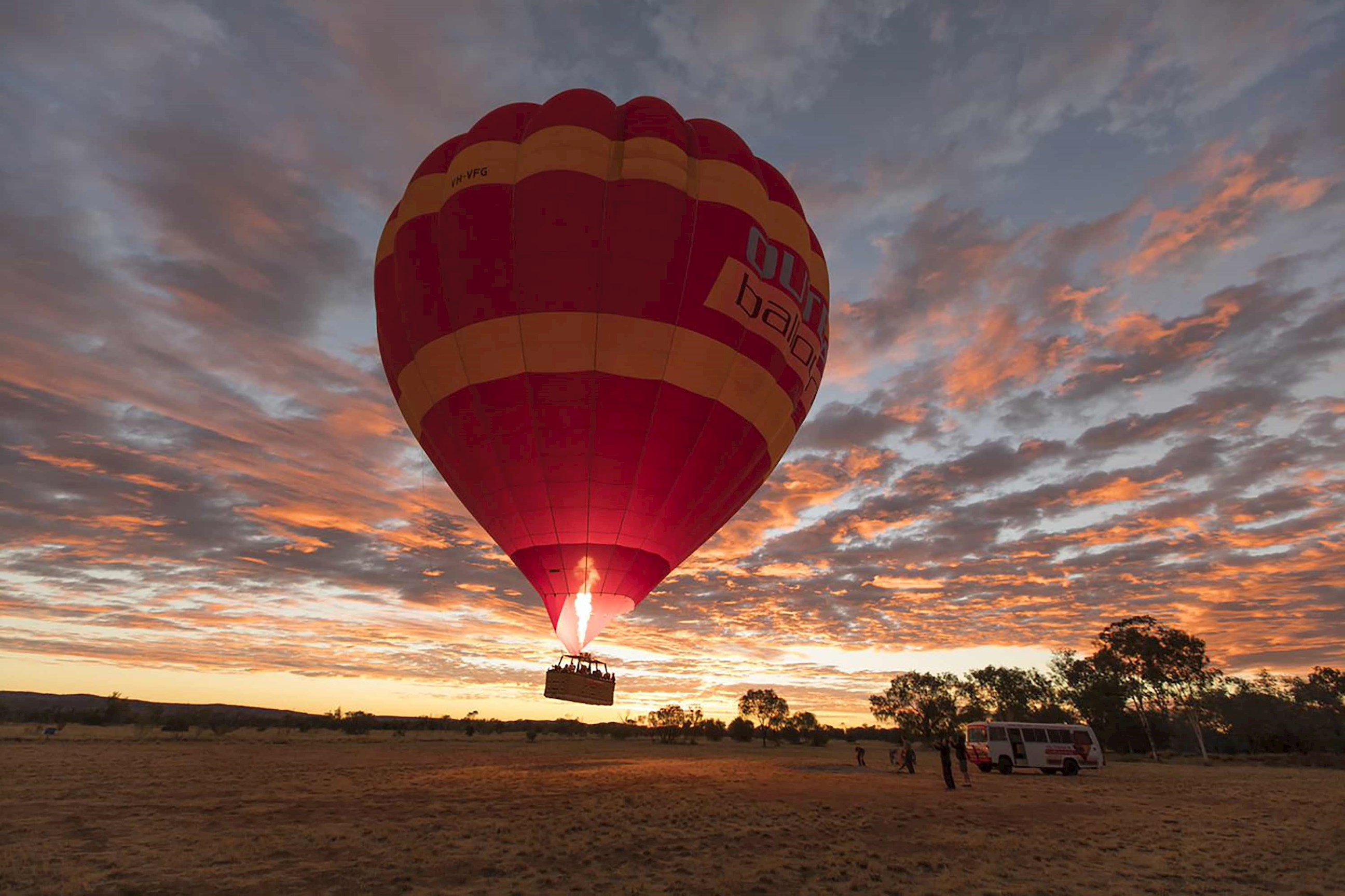 Enjoy outback ballooning at The MacDonnell Ranges in Alice Springs, Australia