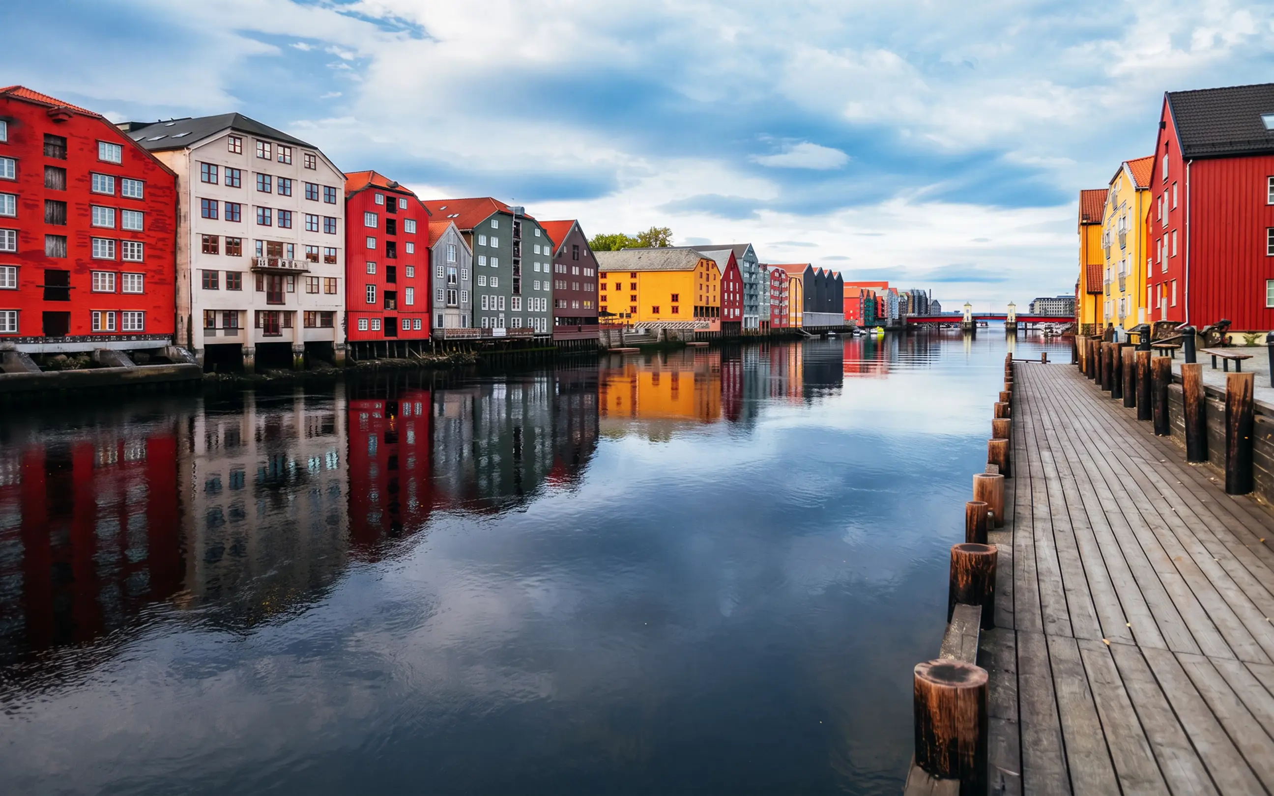 day-hero-view-at-sunset-time-trondheim-norway.webp