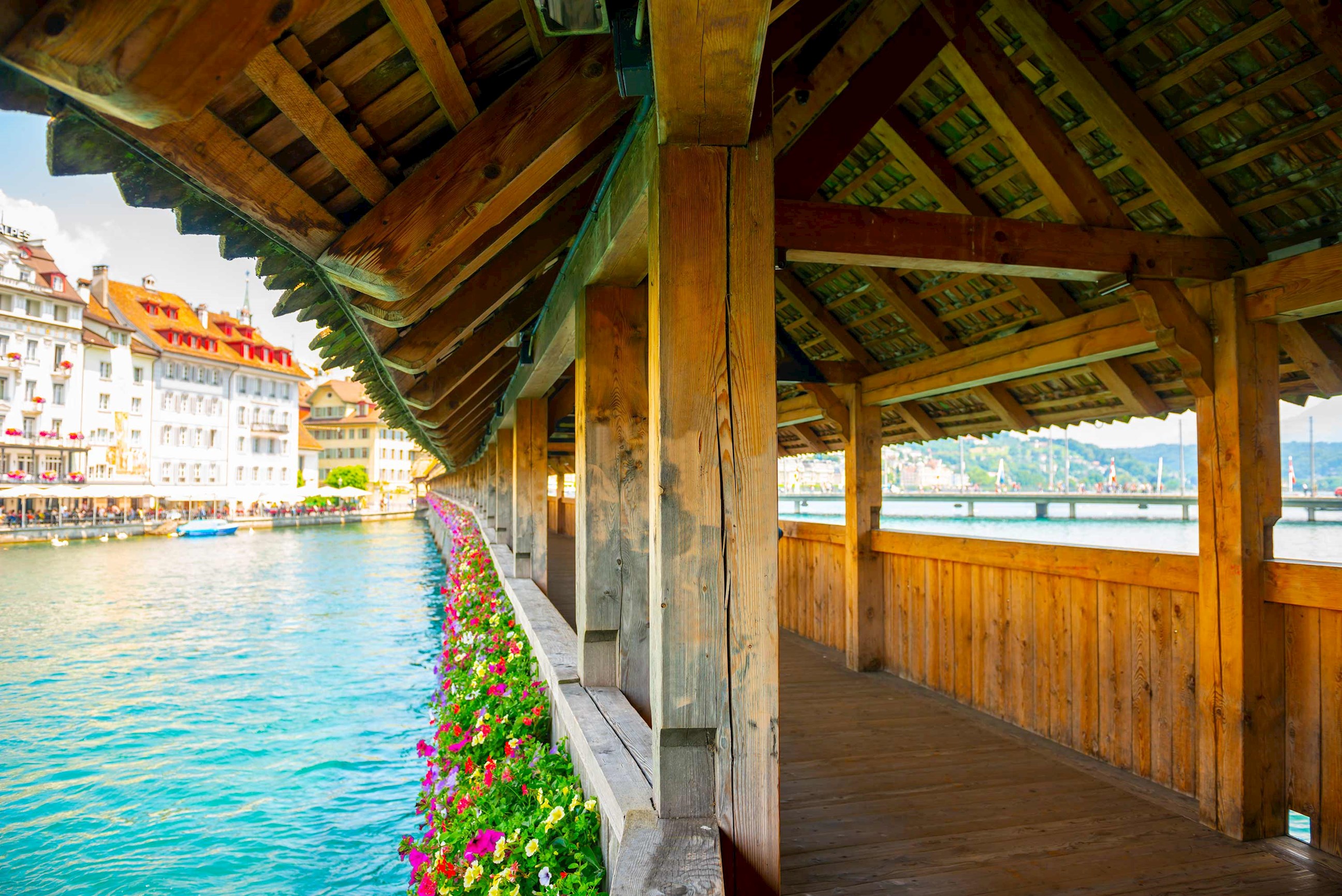 chapel-bridge-lucerne-switzerland.jpg