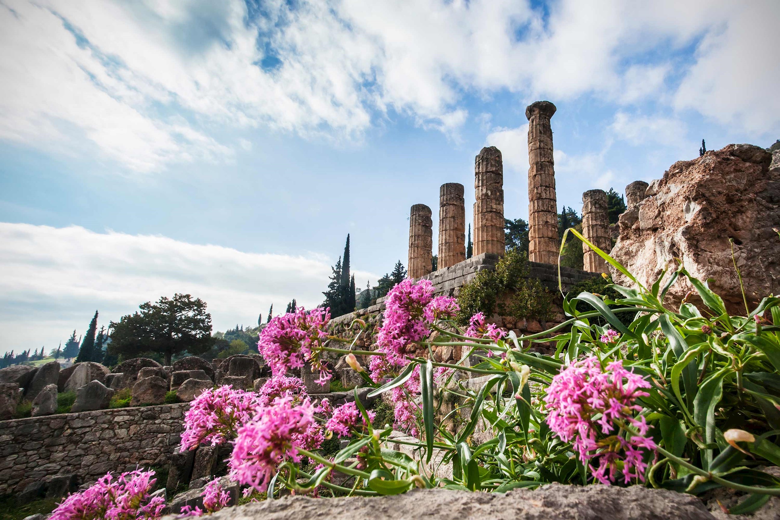 ruins-delphi-greece.jpg