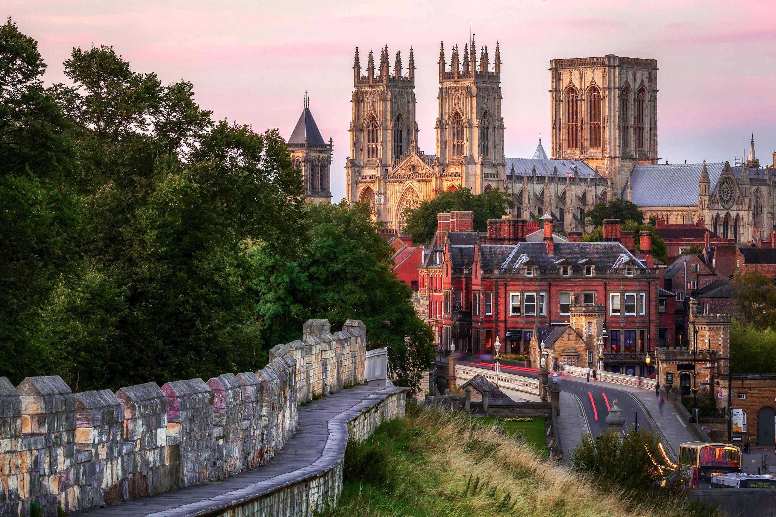 visit-historic-york-minster-england.jpg