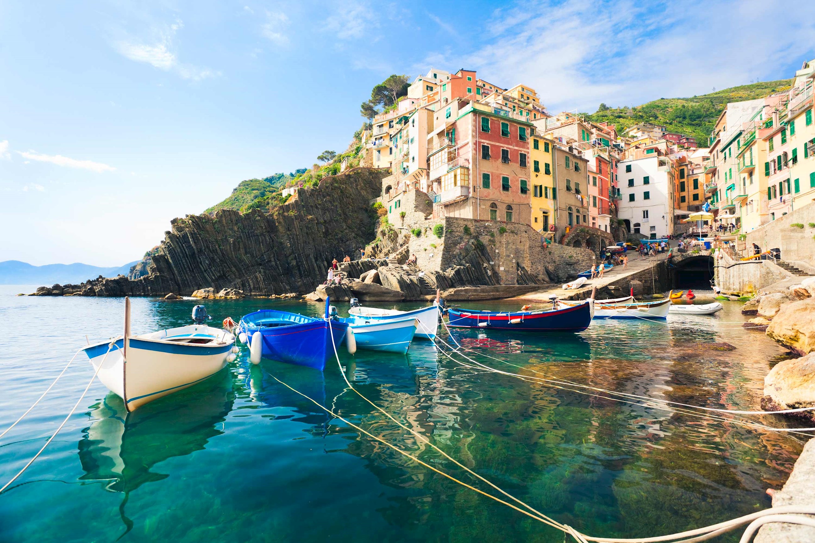 boats-cinque-terre-italy.jpg