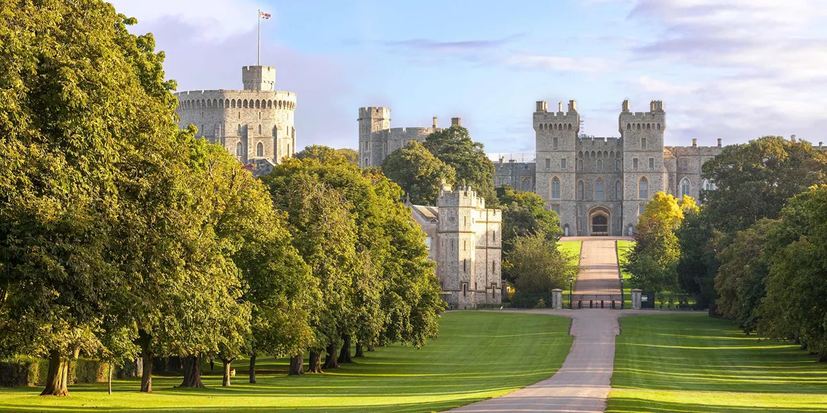 London and Paris Explorer Guided Tour