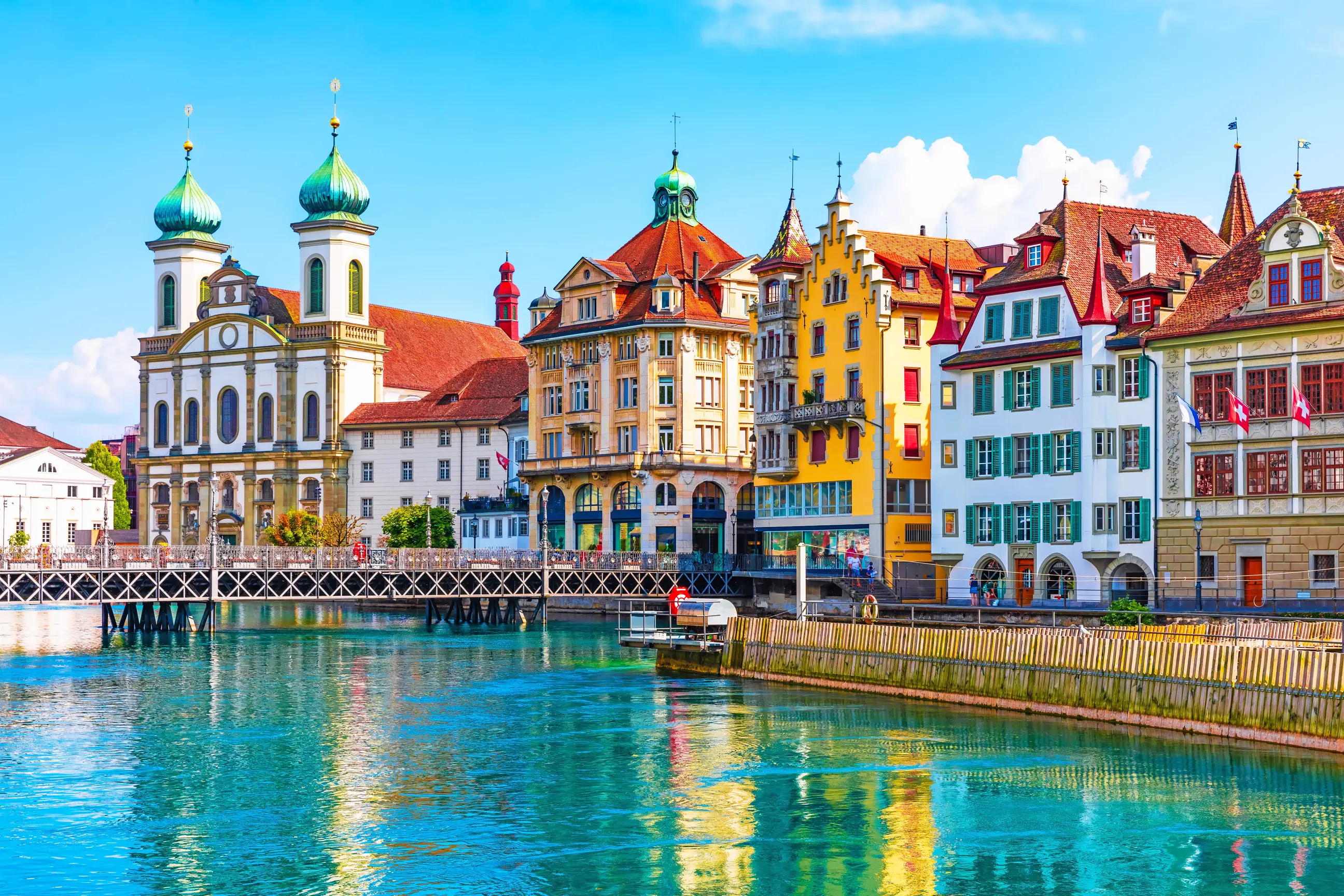 day-hero-old-town-architecture-of-lucerne-switzerland-1030822696.webp