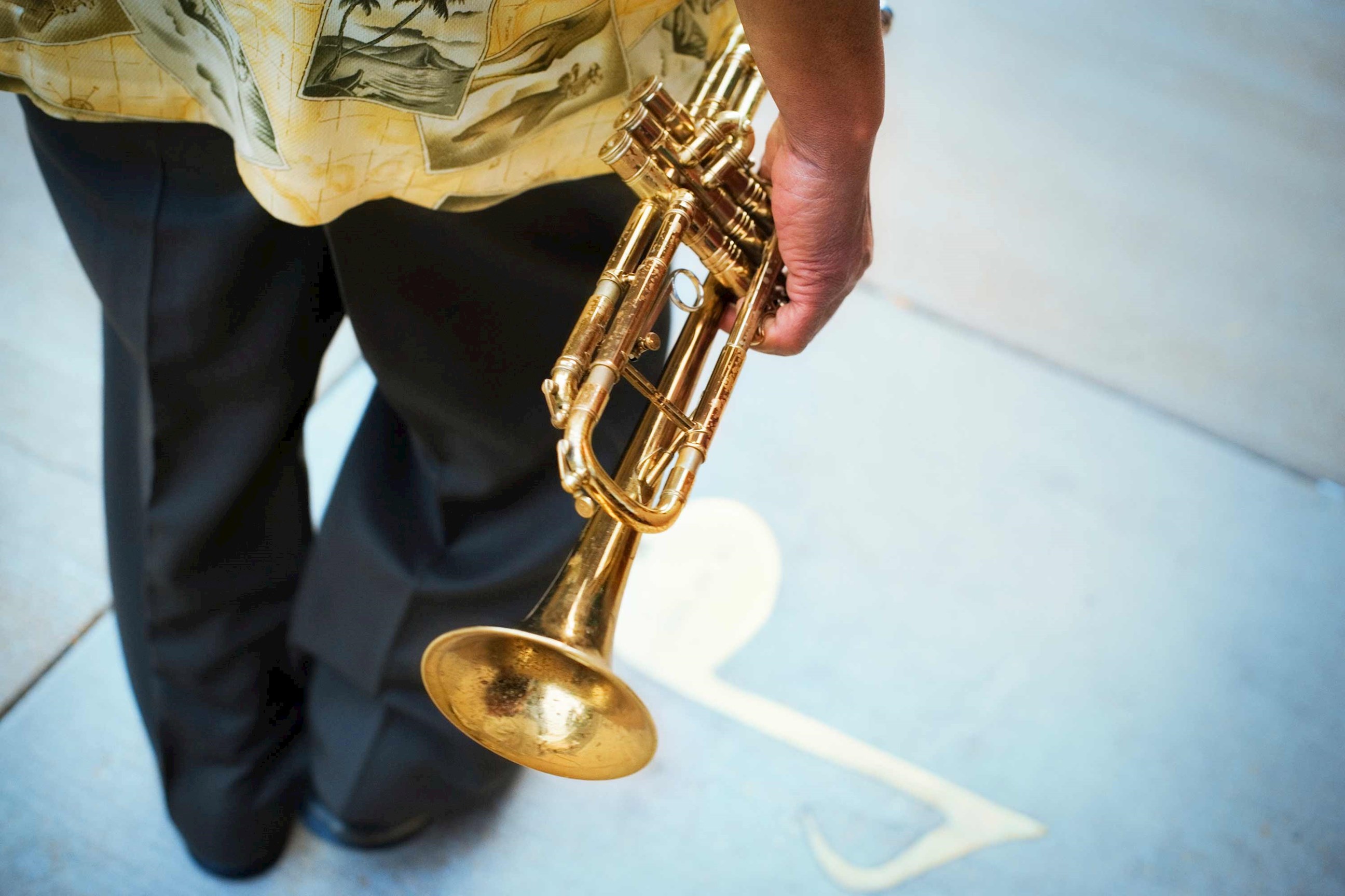 trumpet-player-nashville-usa.jpg