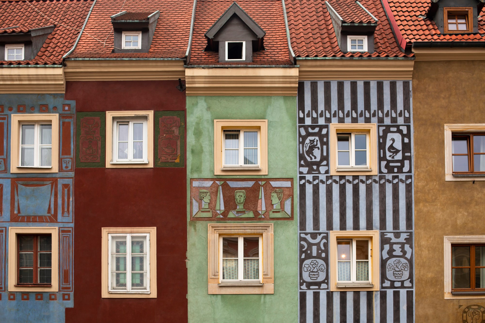 colourful-facades-poznan-poland.jpg