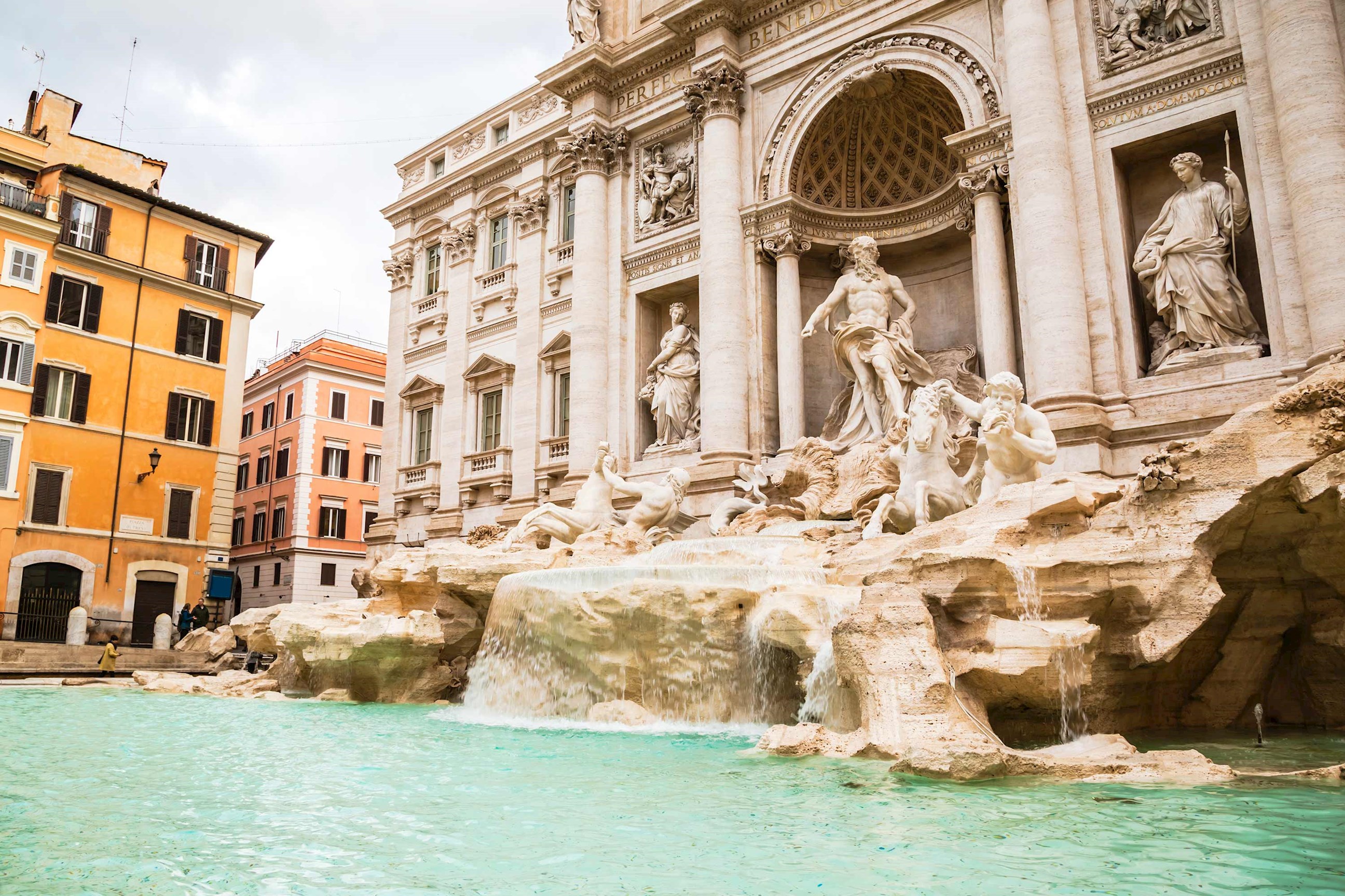 Piazza's and fountains walking tour in Rome, Italy