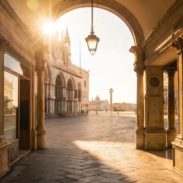 Hero Woman St Marks Venice Italy Rtd