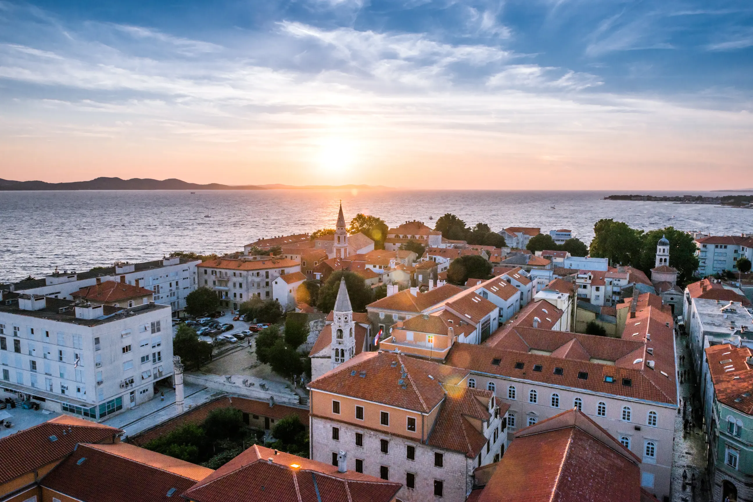 day-hero-cityscape-view-zadar-croatia.webp