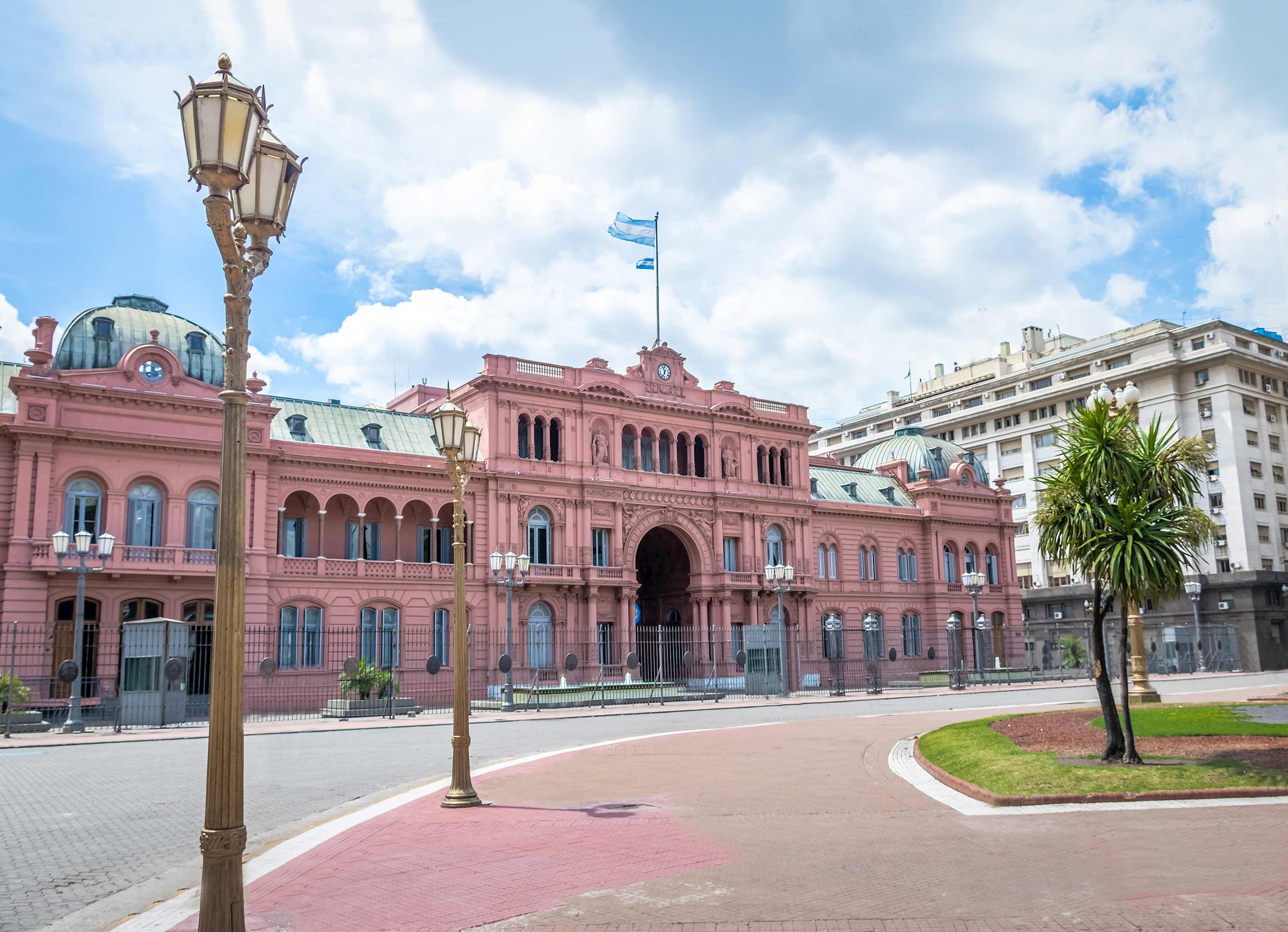 casa-rosada-buenos-aires-argentina.jpg