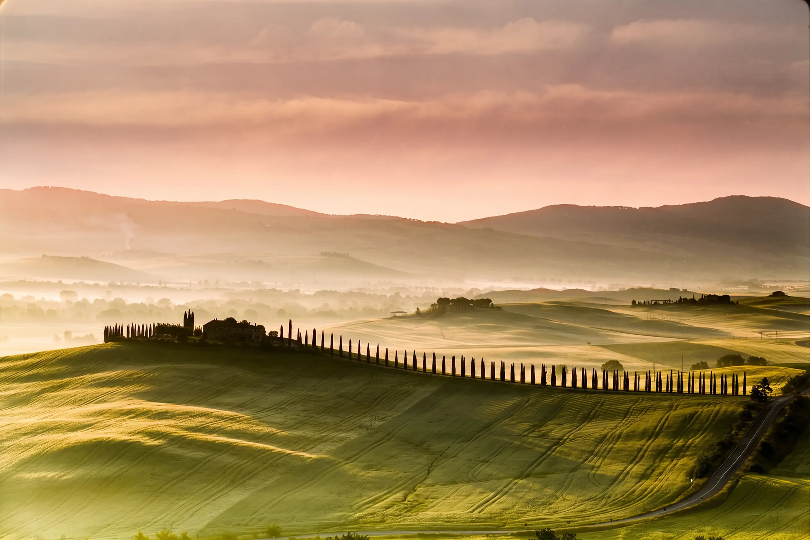 day-hero-road-with-cypress-trees-tuscany-italy.webp