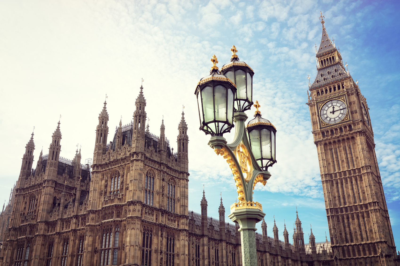 TripAdvisor Top 25 Landmarks Big-Ben-www.istockphoto.comgbphotobig-ben-and-the-houses-of-parliament-in-london-gm504011354-82910733-BrianAJackson