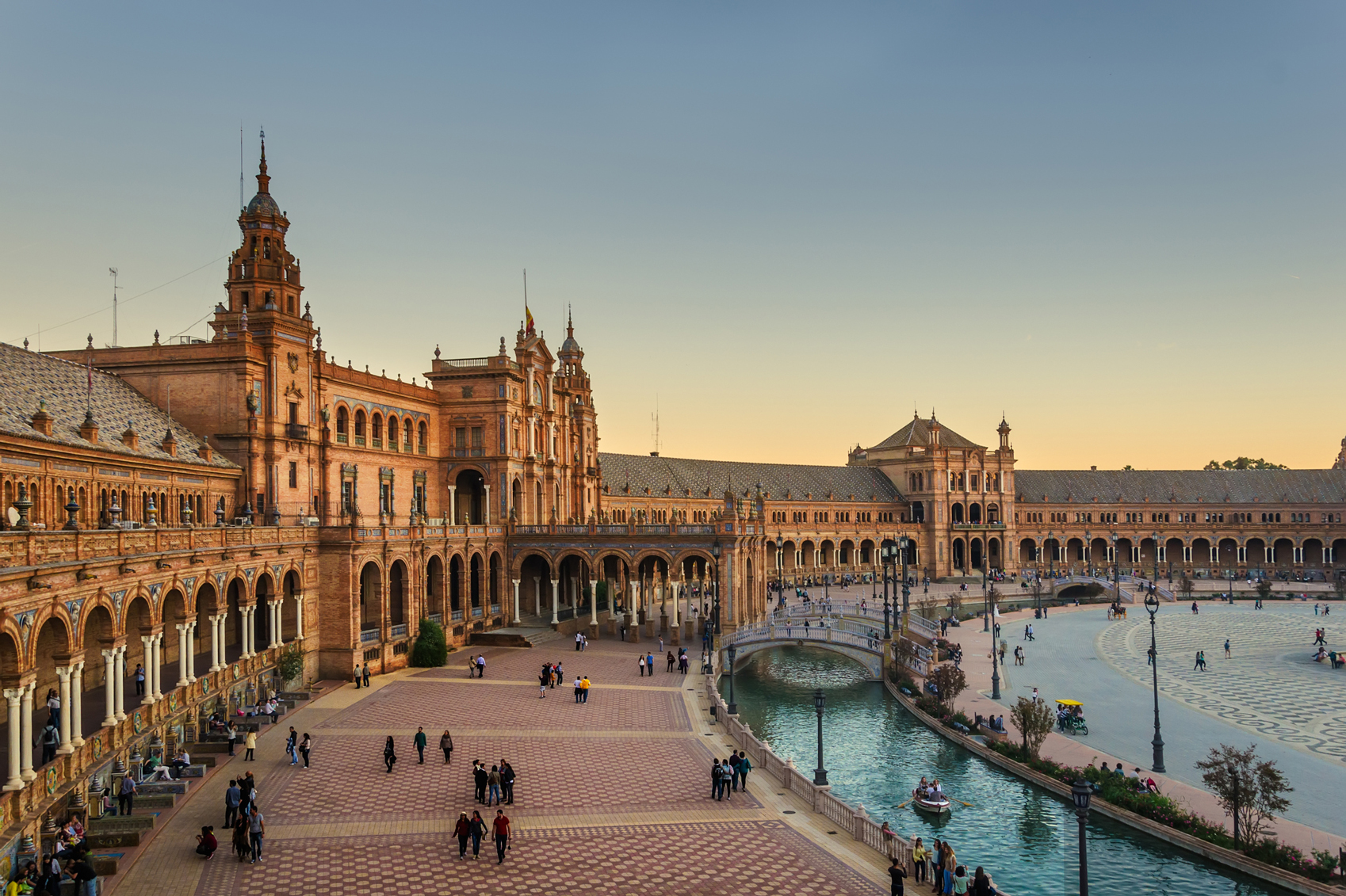 TripAdvisor Top 25 Landmarks Seville-Plaza-www.istockphoto.comgbphotoseville-plaza-mayor-gm497199731-41494580-Ruhey