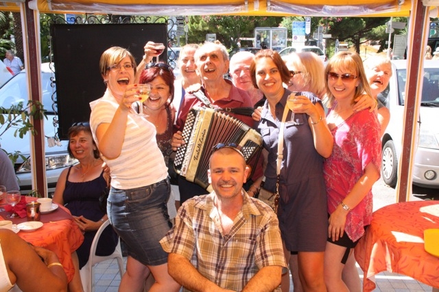 Group trip to a special festival in St Emilion