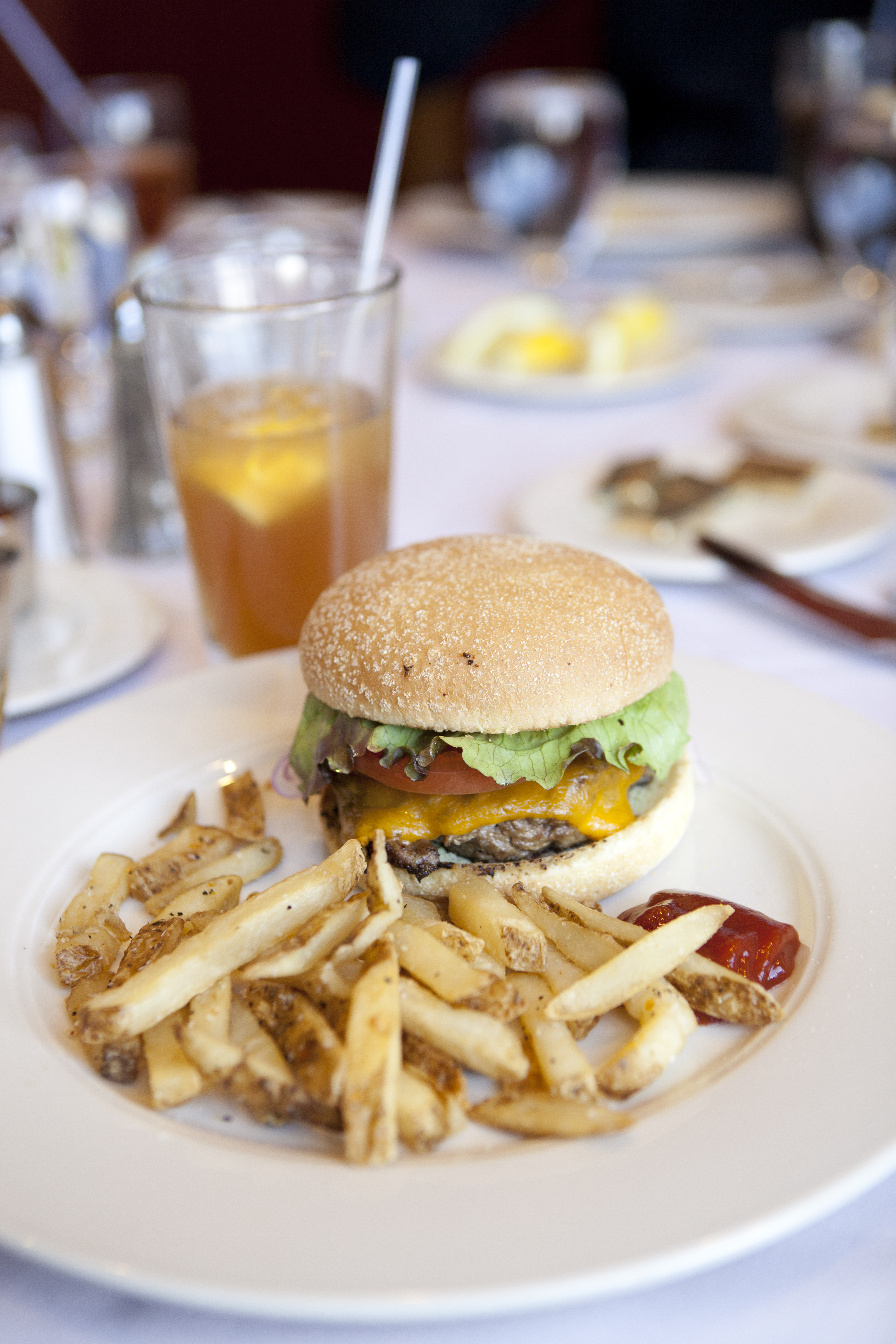 Green chilli cheeseburger