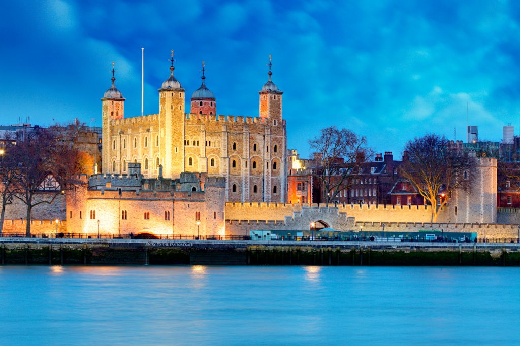 Tower of London lit up in the evening