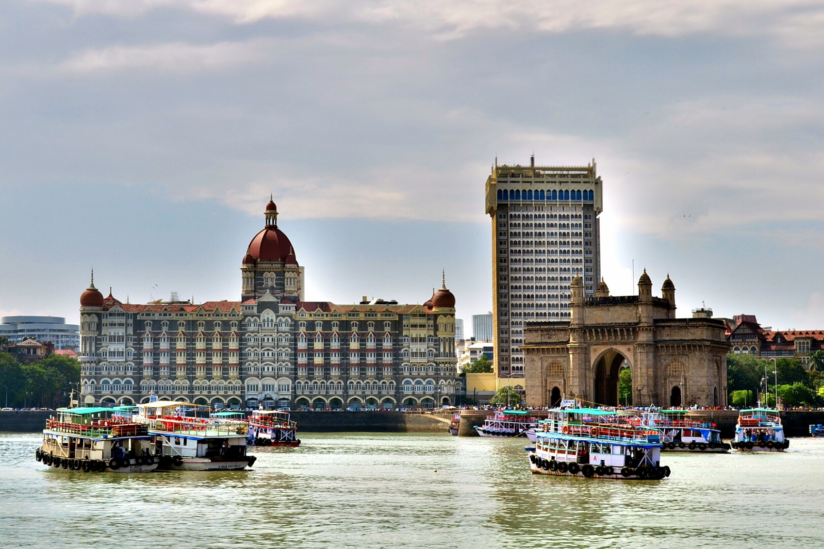 Boats in front of the Gateway of India
