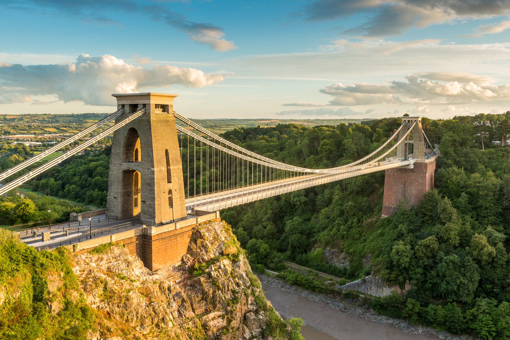 Scenic Driving Routes Clifton-Bridge-www.istockphoto.comgbphotoclifton-suspension-bridge-gm465451571-33642816-ChrisHepburn