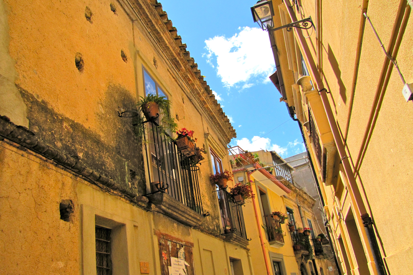 la dolce vita in Italy Corso-Umberto-I,-Badolato-CREDIT-Michelle-Fabio