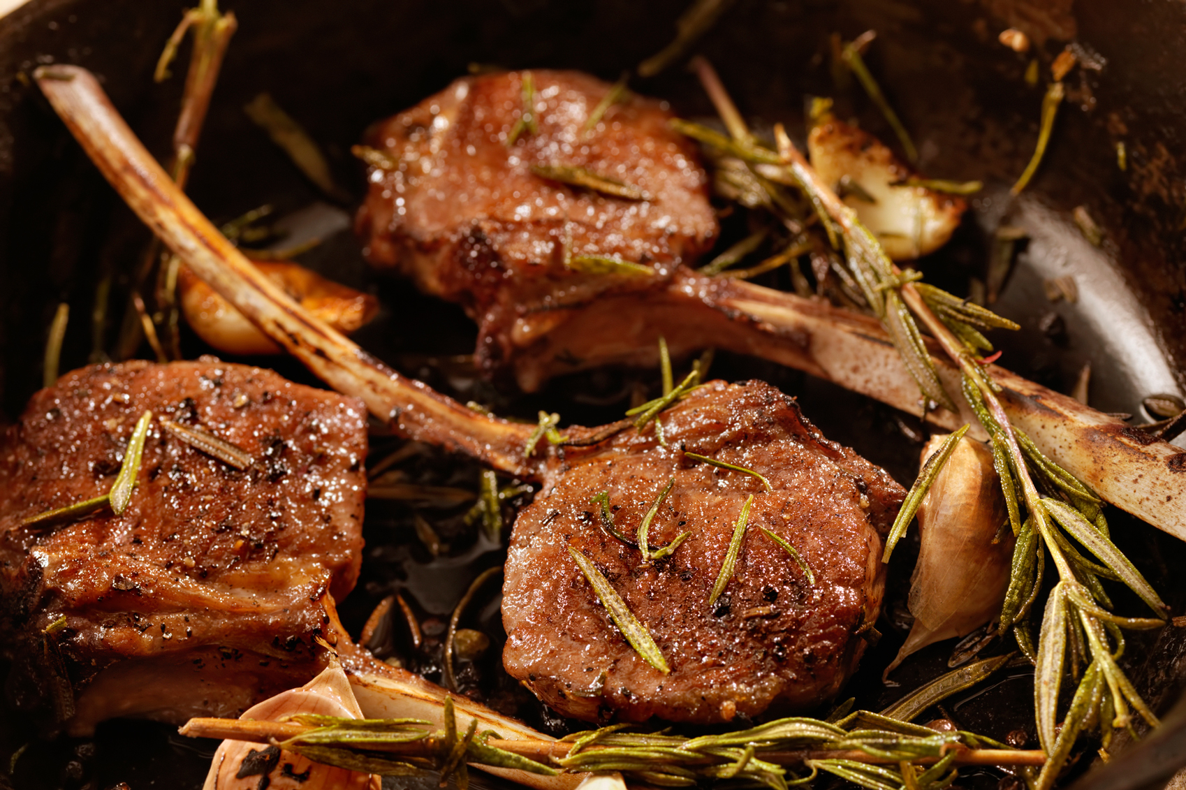 Italian recipes Lamb-chop-www.istockphoto.comgbphotobraised-lamb-chops-gm171337344-21274551-LauriPatterson