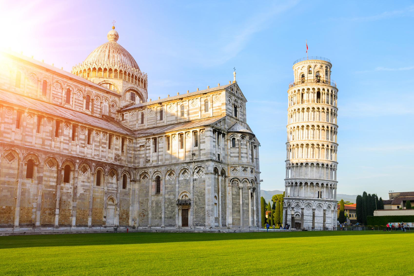 Sights in Italy Leaning-Tower-of-Pisa-Sunset-www.istockphoto.com_gb_photo_leaning-tower-of-pisa-at-sunset-gm668175424-122000899-Sergey-Peterman