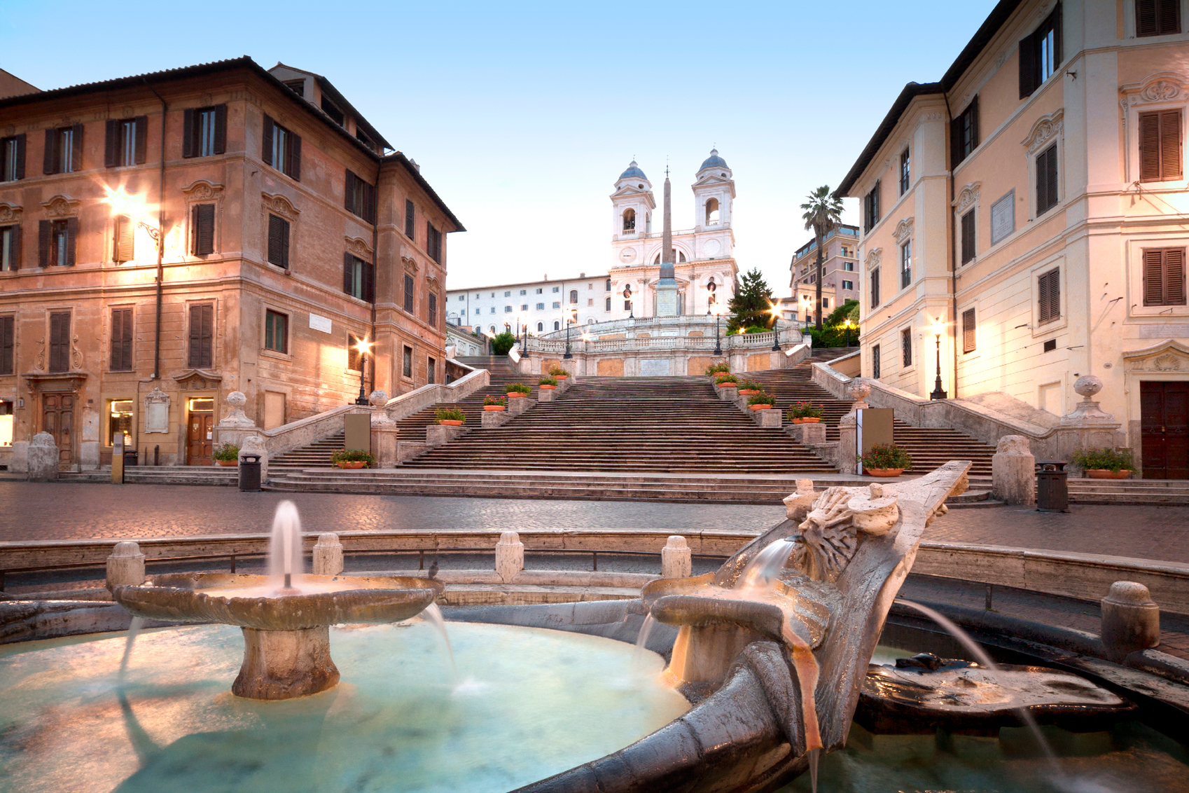 Sights in Italy The-Spanish-Steps-Rome-www.istockphoto.com_gb_photo_the-spanish-steps-rome-italy-gm171291003-20691558-Blueplace 