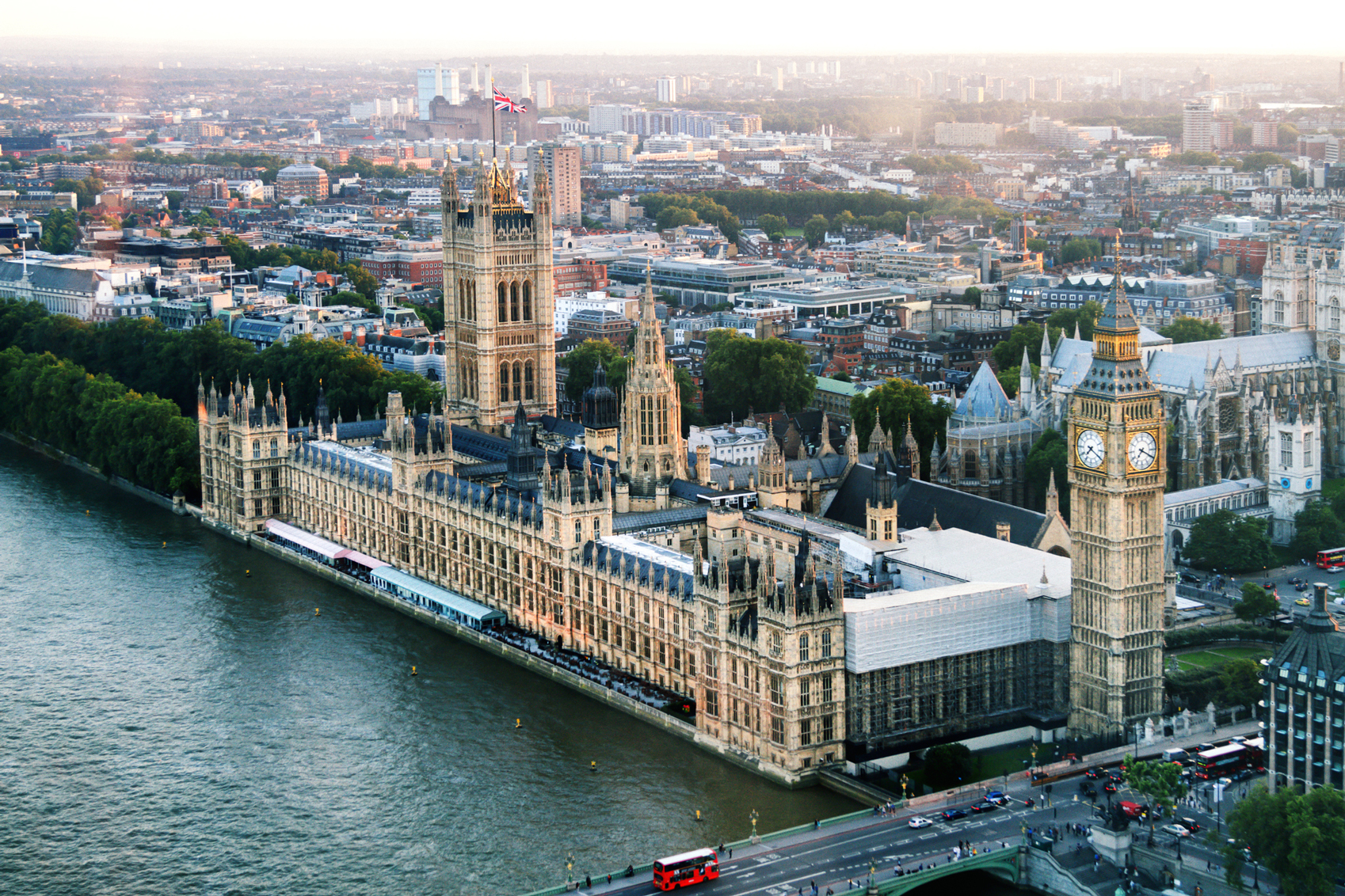  European Cities to Visit London-www.istockphoto.com_gb_photo_big-ben-and-houses-of-parliament-on-river-thames-dusk-gm611177162-105114295-Robert-Ingelhart