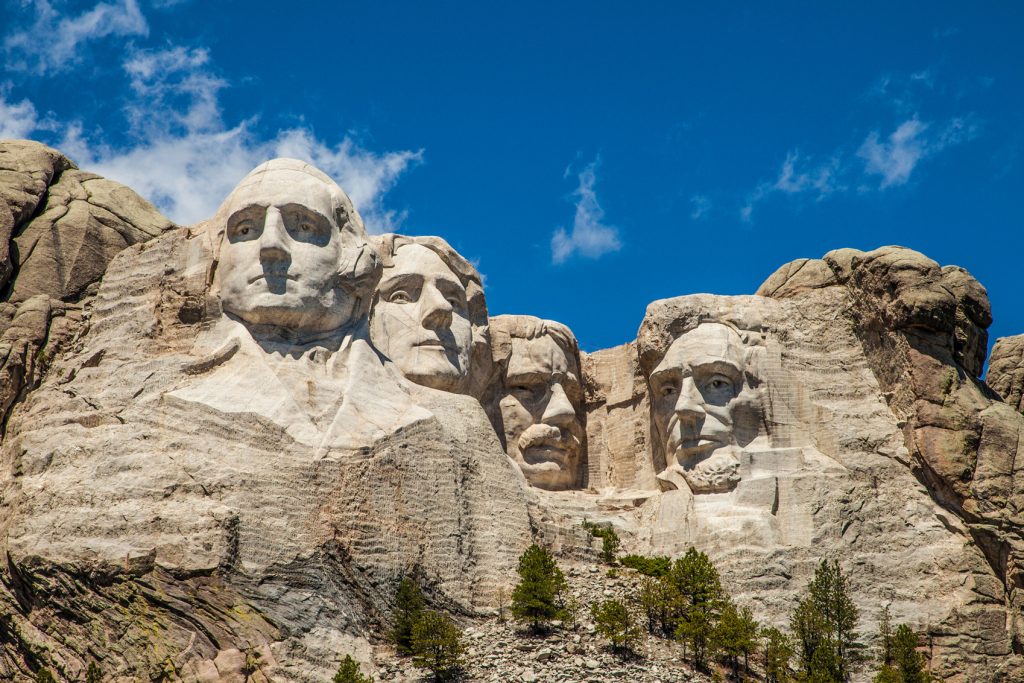 America's National Parks MT-Rushmore-www.istockphoto.comgbphotomount-rushmore-underneath-a-blue-sky-gm149376449-20954579-bboserup