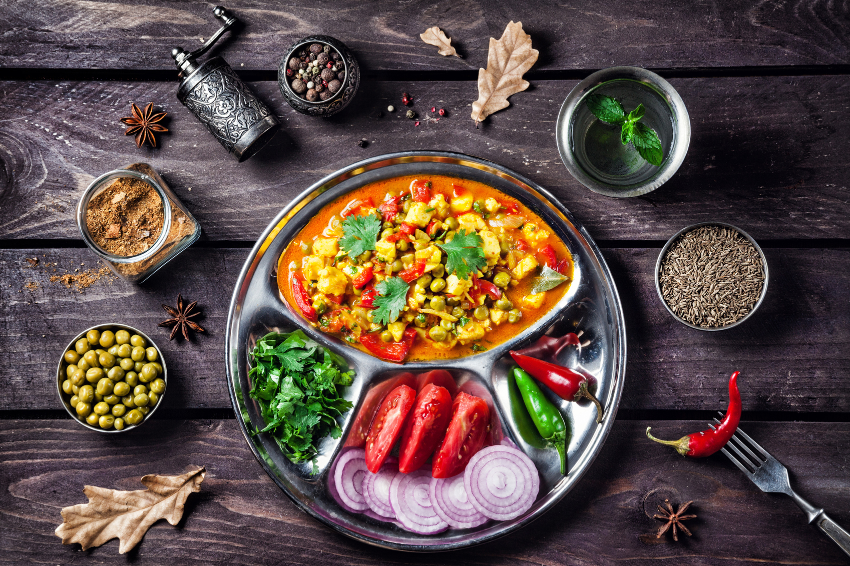 Colourful foods Mutter-paneer-India-www.istockphoto.com_gb_photo_mutter-paneer-in-india-gm484591838-71367991-byheaven