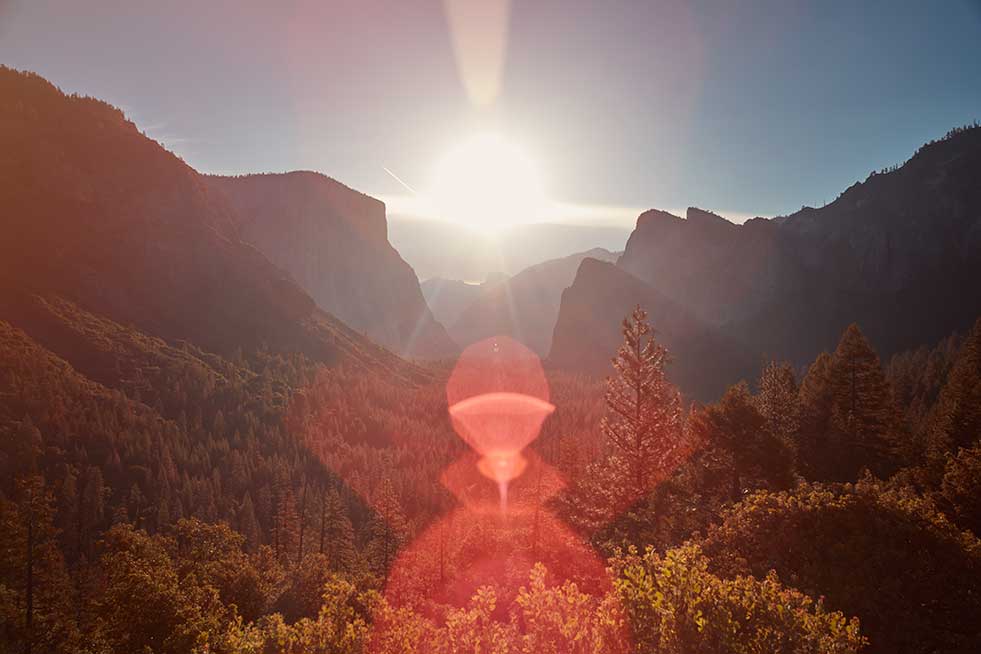 Yosemite National Park mountains - live the Californian lifestyle