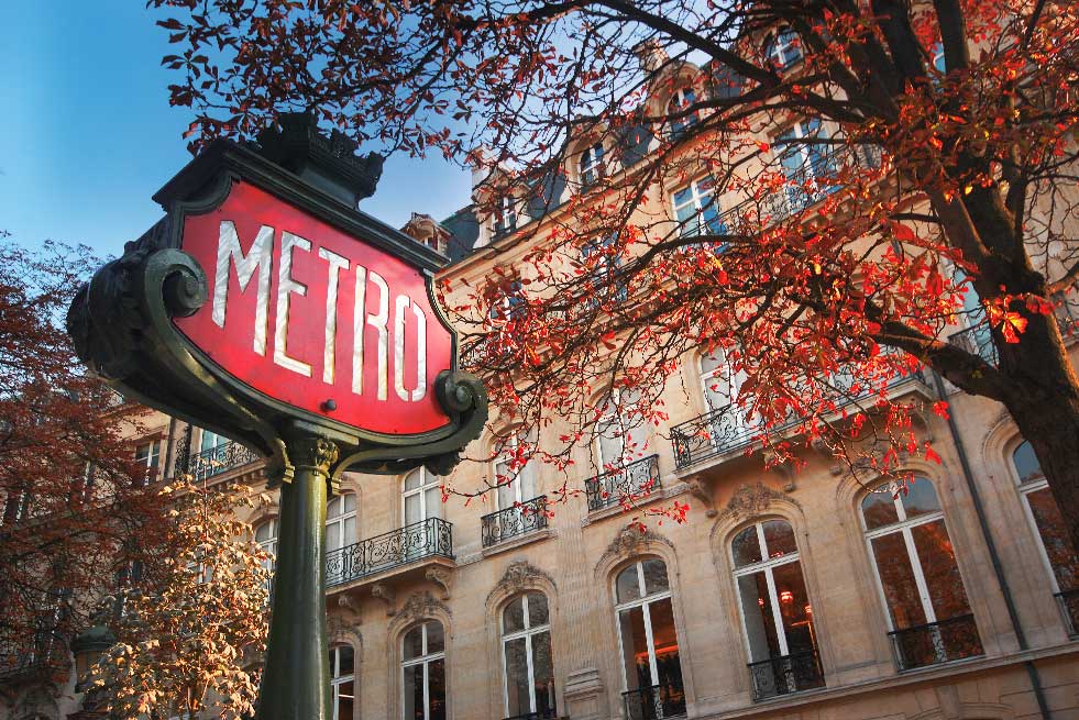 paris metro autumn