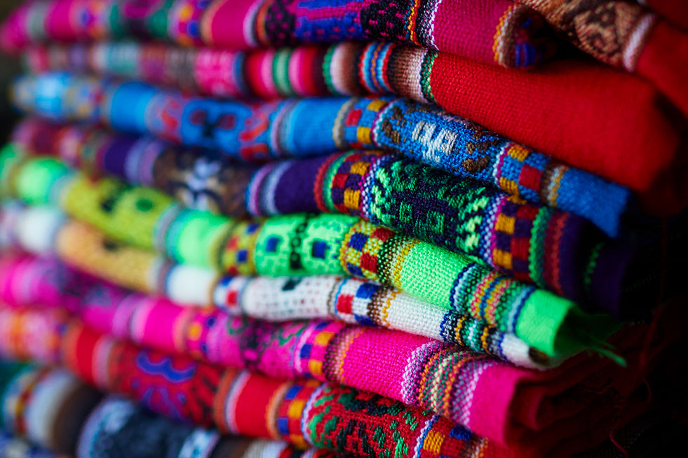peruvian textiles