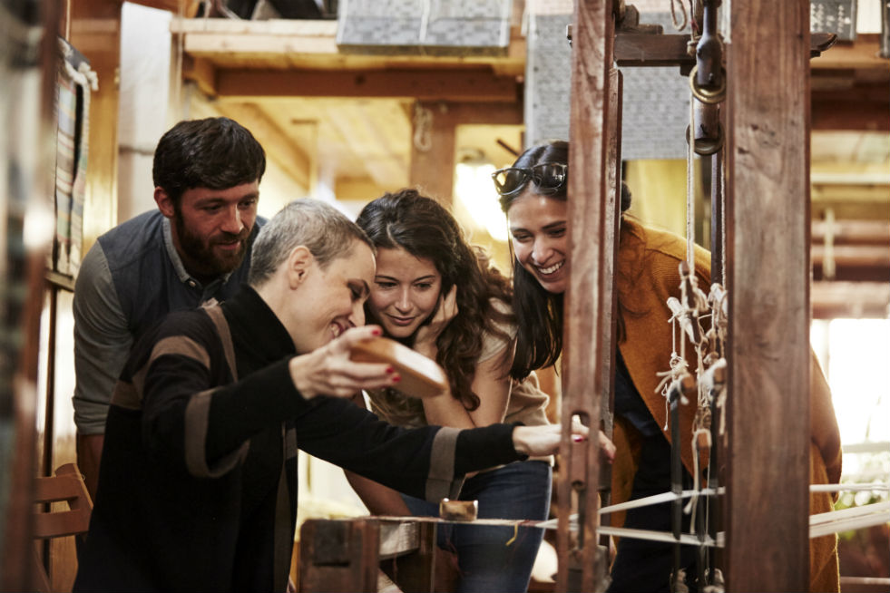 Supporting-The-Last-of-Italy's-Weavers-Marta-with-guests