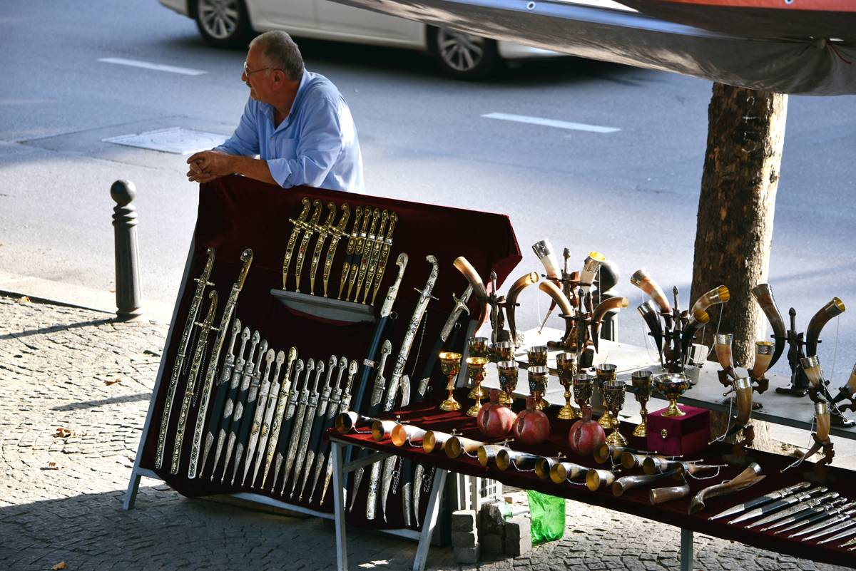 things to do in georgia - dry bridge market