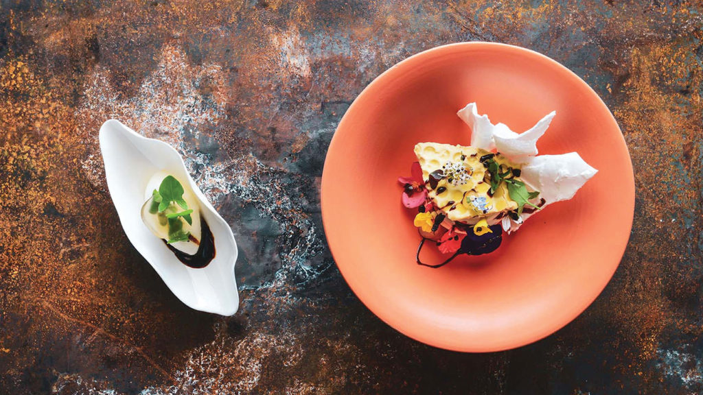 Blue Bay, Nid-abeille desert