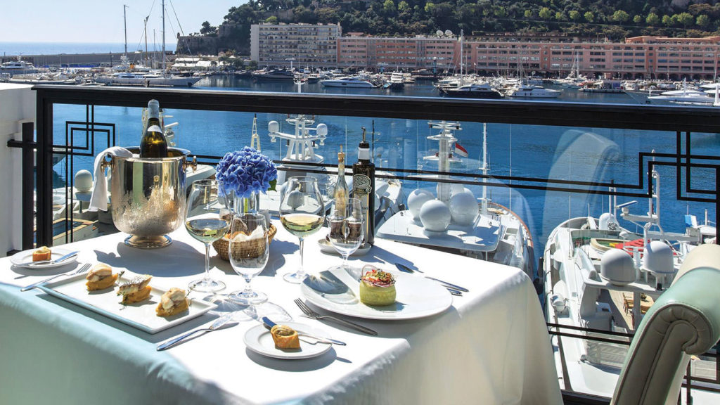 Table outside at the La Maree restaurant in monaco