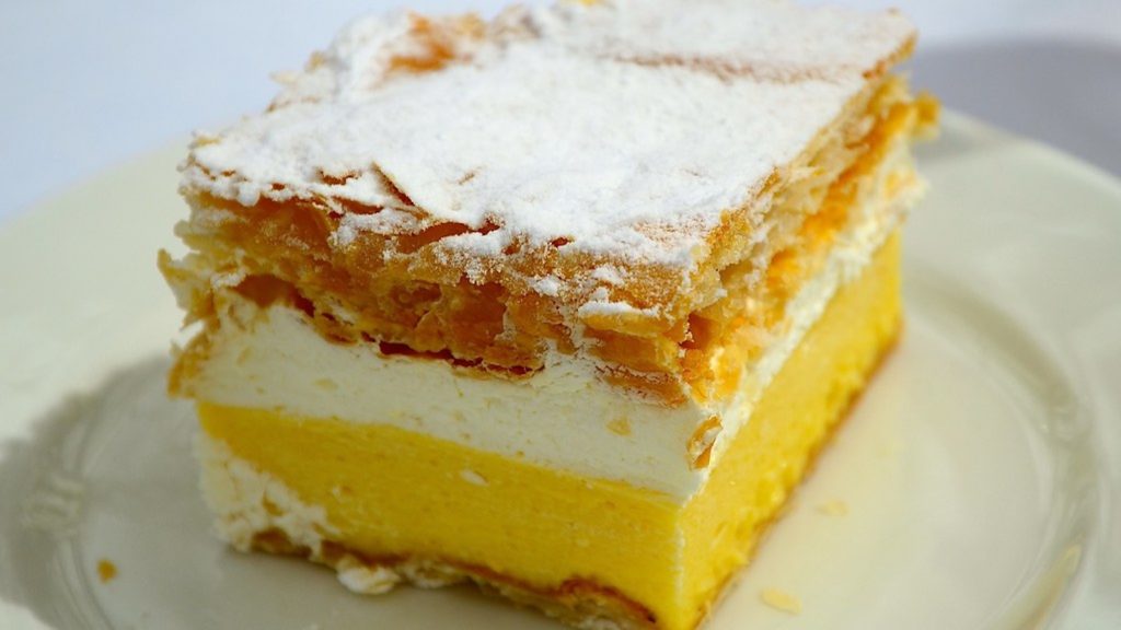 Kremna rezina is a favourite traditional Slovenian food