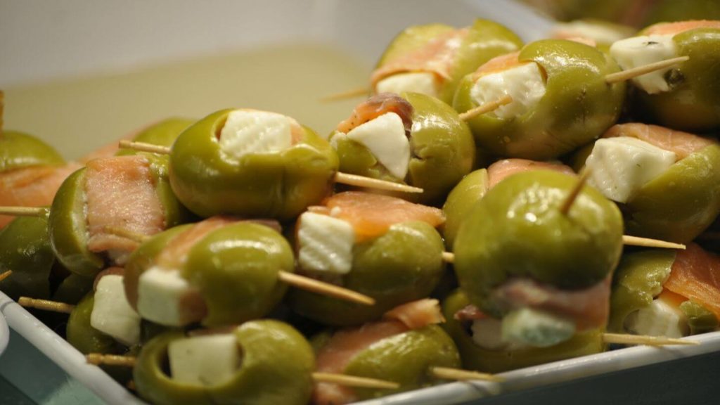 olives pinxto tapas Spain