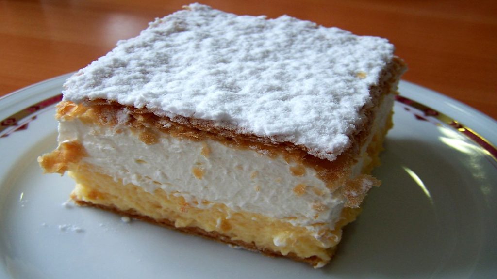 slovenian cream crake kremna rezina