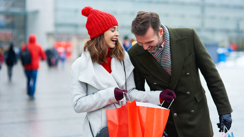 Couple happy while shopping - Scottish phrases and expressions