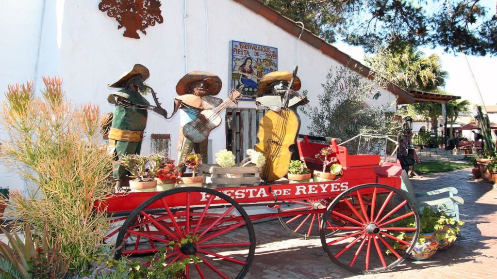 carriage mariachi statues Fiesta De Reyes Old Town San Diego