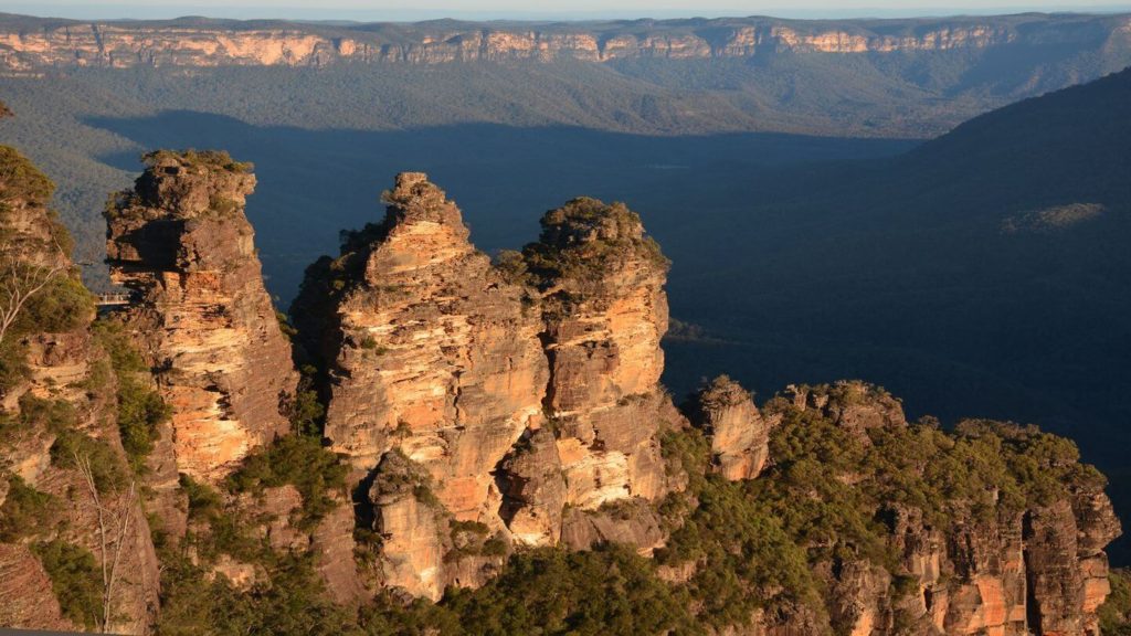 three sisters blue mountains australia