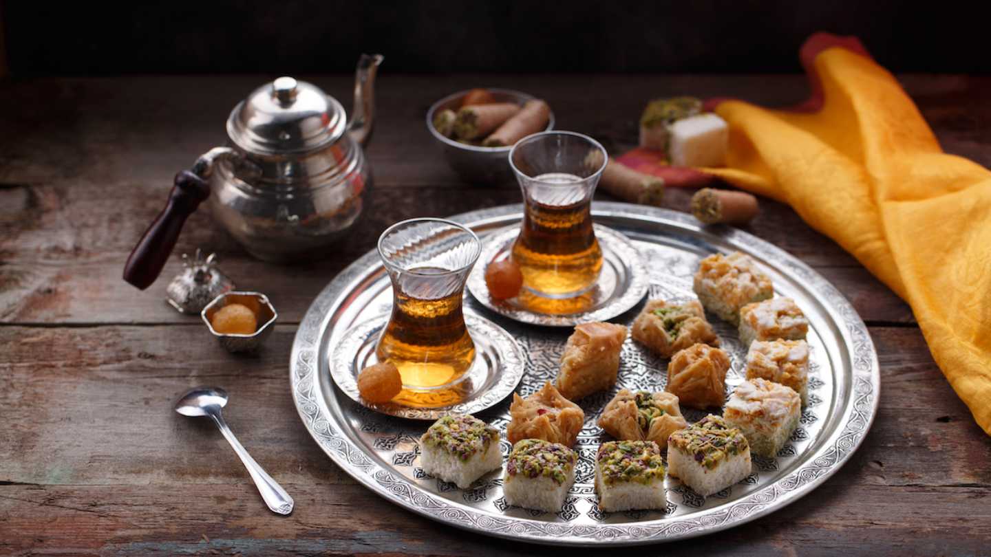 Baklava platter with tea