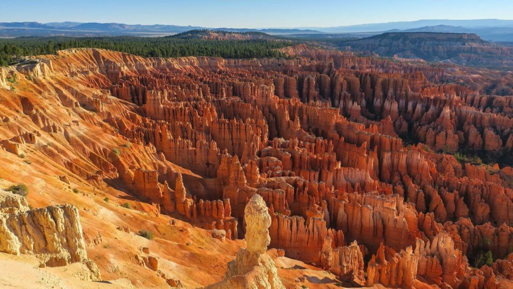 red hoodoos natural amphitheatre Bryce Canyon National Park USA